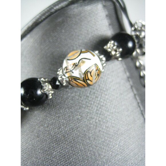 Beaded Necklace Plastic Black Floral Beads 20 Inches Silvertone - Picture 10 of 11